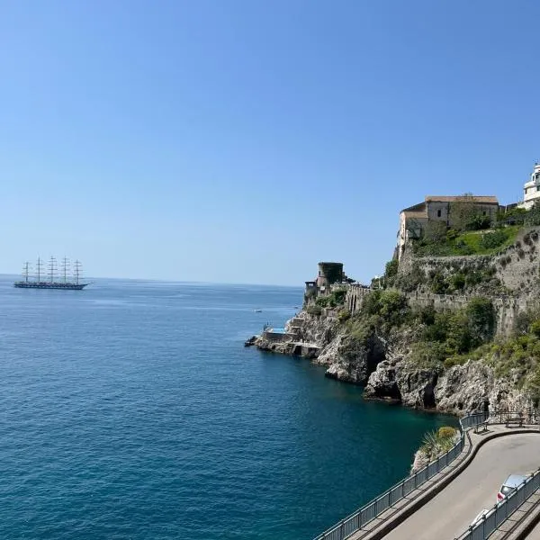 FRENNESIA Amalfi Coast，位于阿特拉尼的酒店