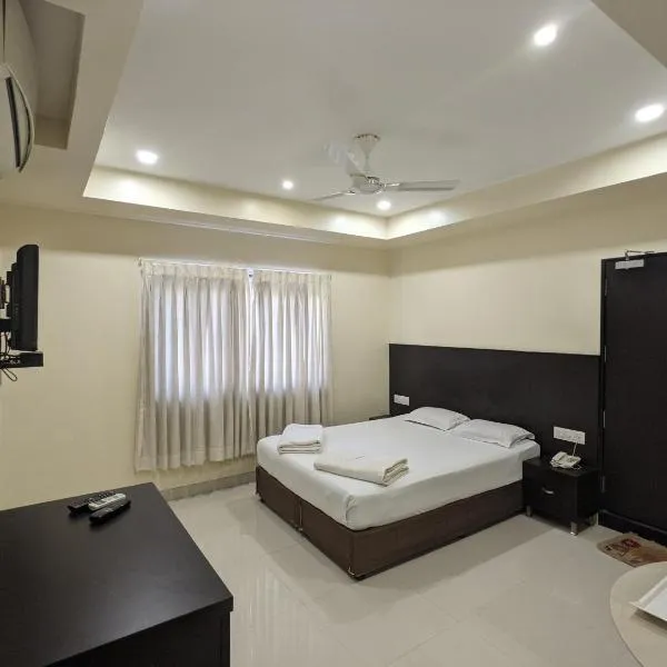 Hotel Sri Kamal International，位于索拉普的酒店