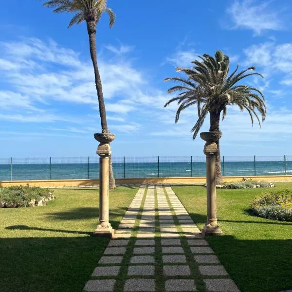 Sol y 1ª linea de playa Urbanización Lubina sol，位于锡蒂奥卡拉翁达的酒店
