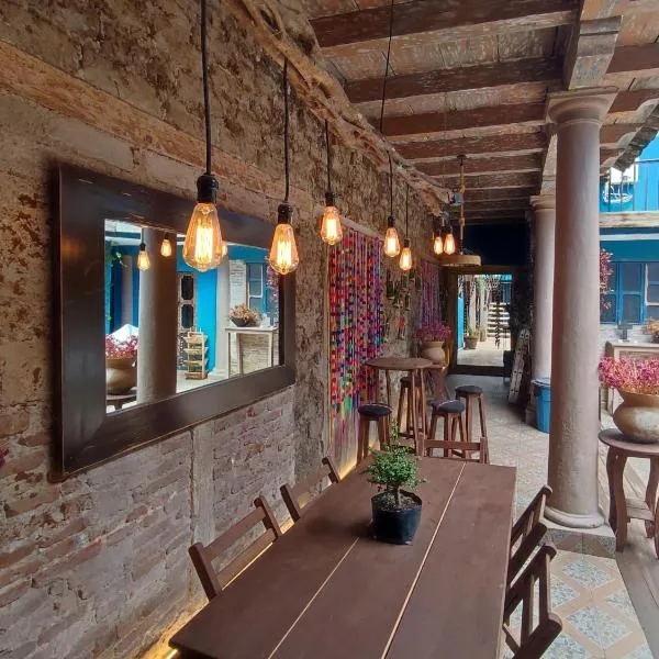 Hostal IKAL，位于圣克里斯托瓦尔-德拉斯卡萨斯的酒店