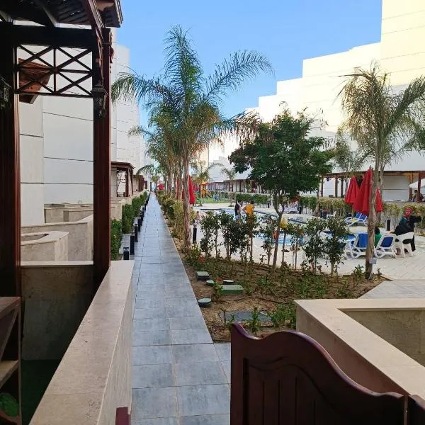 portosaid resort منتجع بورتوسعيد شاليه ارضي مع جاردن，位于Al ‘Uqbīyīn的酒店