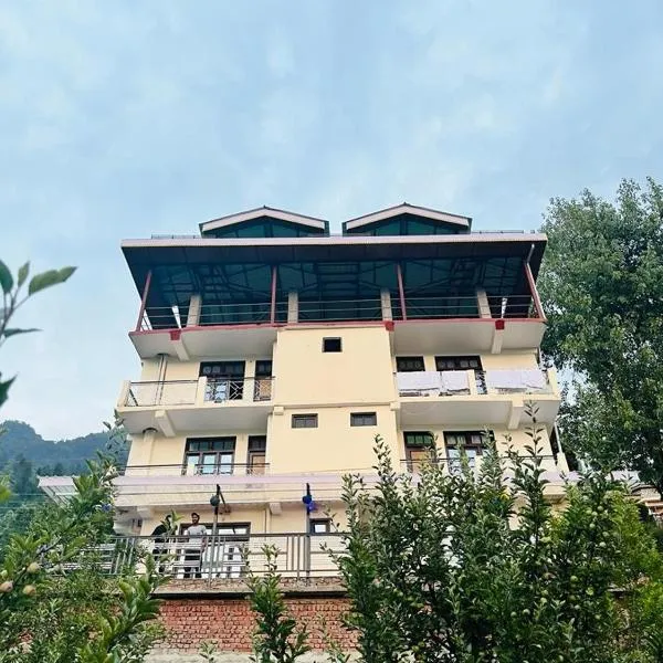 KAILASH VIEW SARAHAN，位于Rāmpur的酒店