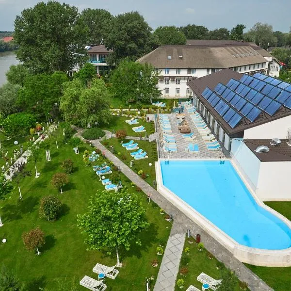 Lebada Luxury Resort & Spa，位于Letea的酒店