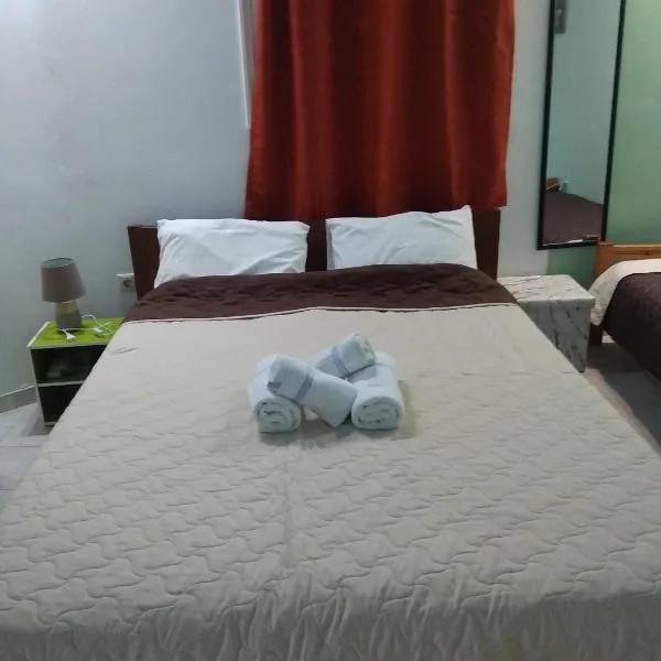 Valta's Room 3，位于帕莱罗斯的酒店