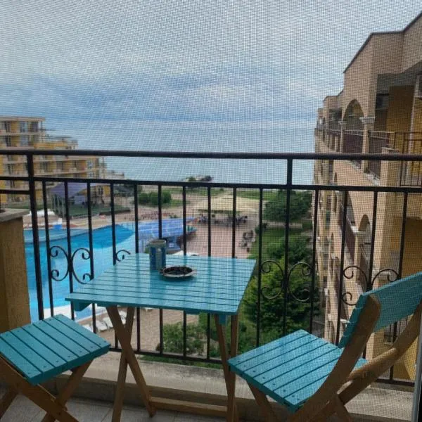 Beautiful sea view apartment in Aheloy，位于阿赫洛伊的酒店