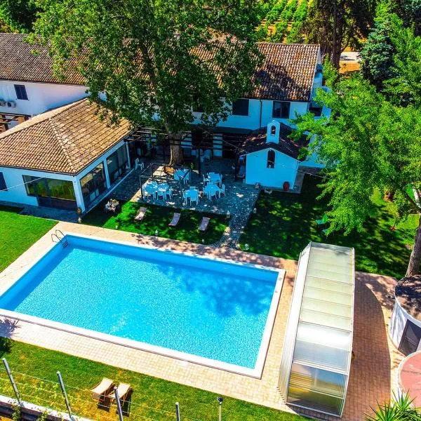 Masseria Brica Rossa，位于Thurio的酒店