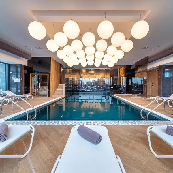 Complex Hotelier COTA O MIE，位于锡纳亚的酒店