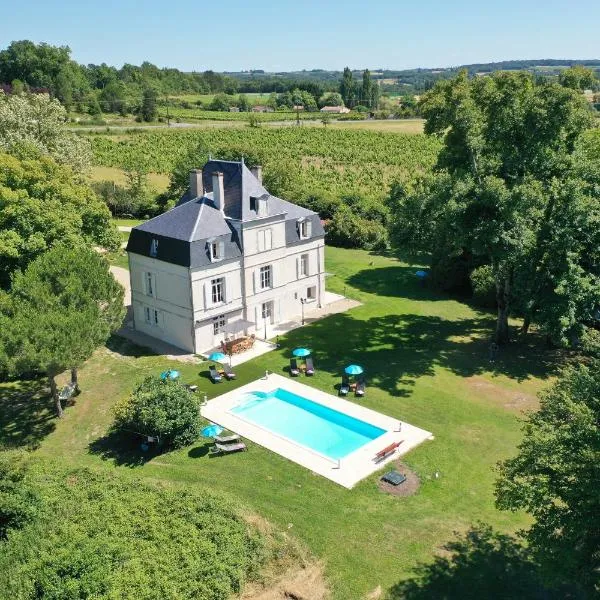 MANOIR LE COUTUREAU maisons d'hôtes，位于Rouffignac-de-Sigoulès的酒店
