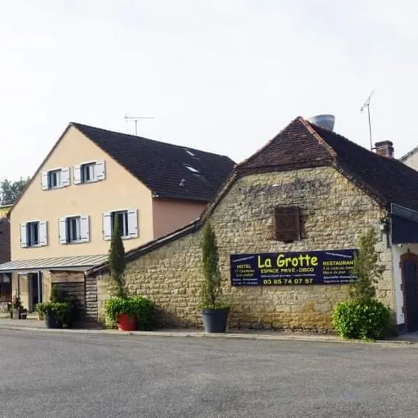 Hotel La Grotte，位于Flacey-en-Bresse的酒店