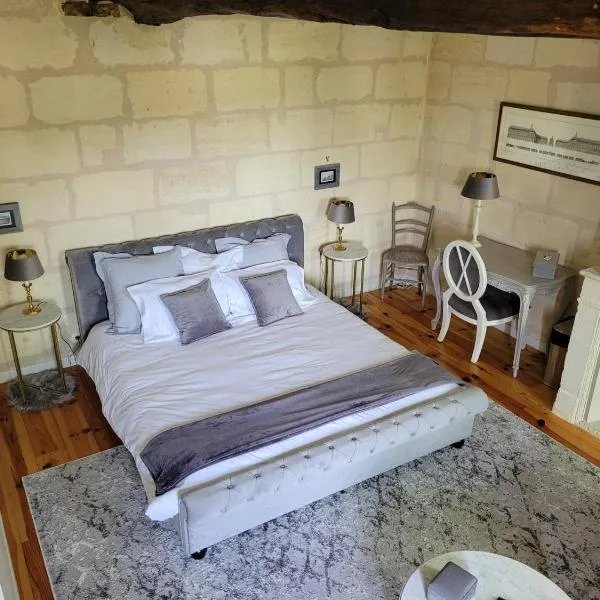 Chambre Bordeaux, piscine et spa，位于Lugon et l’Ile du Carney的酒店
