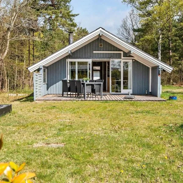 6 person holiday home in Ebeltoft，位于Øksenmølle的酒店