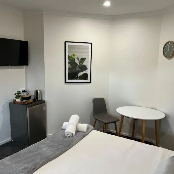 BENDIGO BOTANIC MOTEL- with KING BEDS-REFURBISHED 2022，位于Shelbourne East的酒店