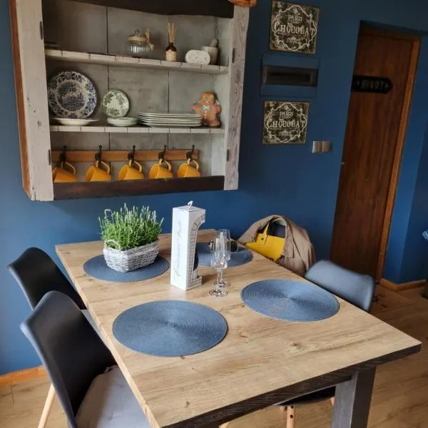 Jachimiówka - Dom z widokiem na jezioro，位于普鲁斯基的酒店