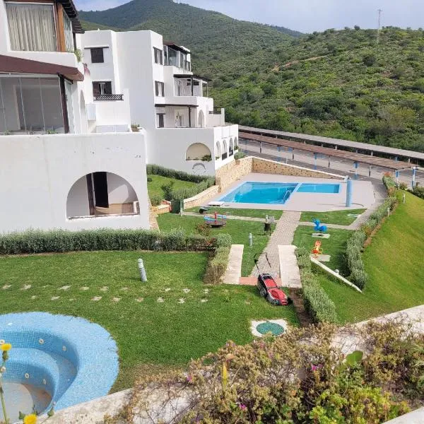 Lovely holiday apartment at 8mn walk from beach for families，位于卡博尼格洛的酒店