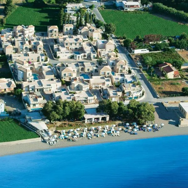 湛蓝海滩别墅酒店，位于Maláthiros的酒店