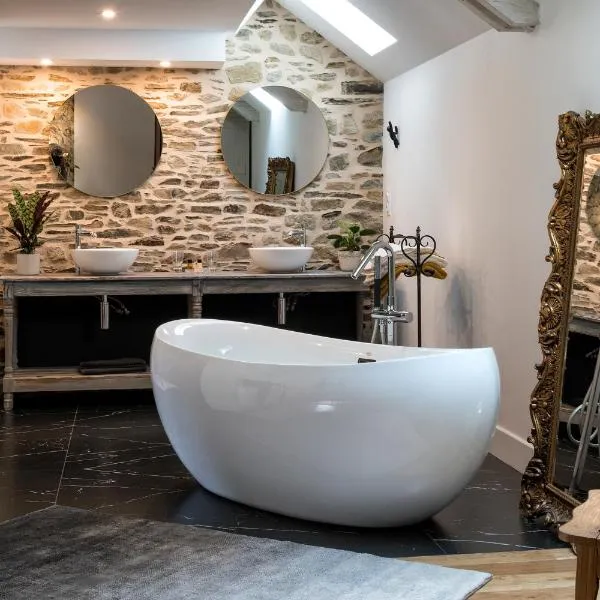 Au fil de l'eau，位于Le Vast的酒店