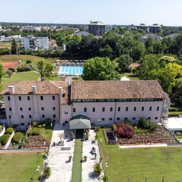 费耶餐厅酒店，位于威尼托自由堡的酒店