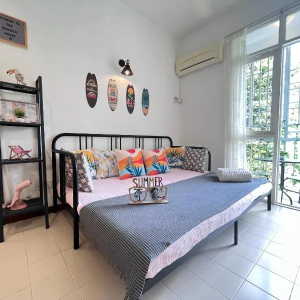 EE's Summer House - Homestay 3 min walk to beach，位于峇都丁宜的酒店