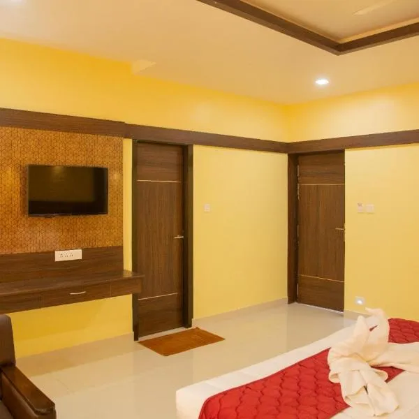 sri balaji grand hotel，位于Swamimalai的酒店