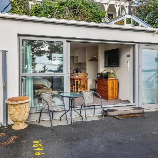 Gatehouse on the Bay - Christchurch Holiday Unit，位于基督城的酒店
