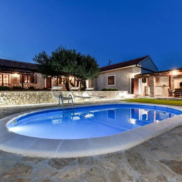 Vila Nela，位于本科瓦茨的酒店