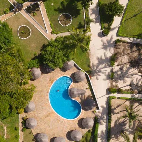 Antonio Beach Tree House Hotel & Spa，位于乌罗阿的酒店
