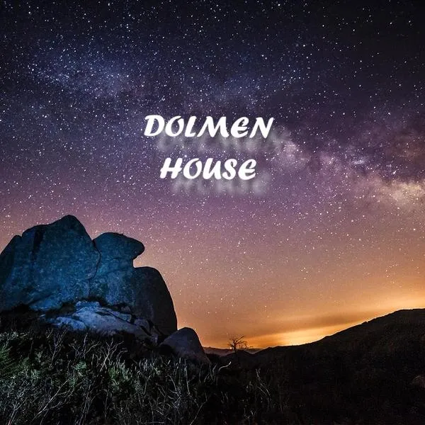 Dolmen House，位于蒙塔尔巴诺埃利科纳的酒店