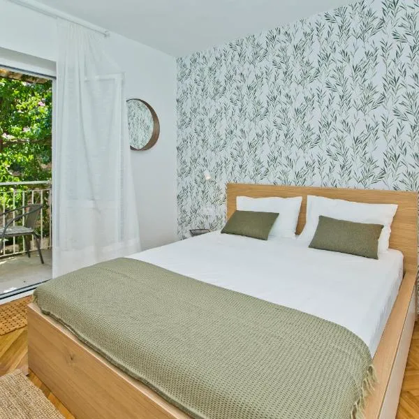 Hvar Deluxe Rooms，位于赫瓦尔的酒店