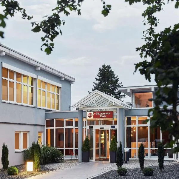 奥特姆贝斯特韦斯特酒店，位于Holzheim的酒店
