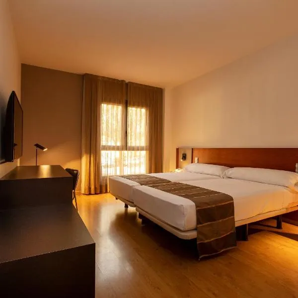 Vértice Indalo Almería，位于阿尔么丽亚的酒店