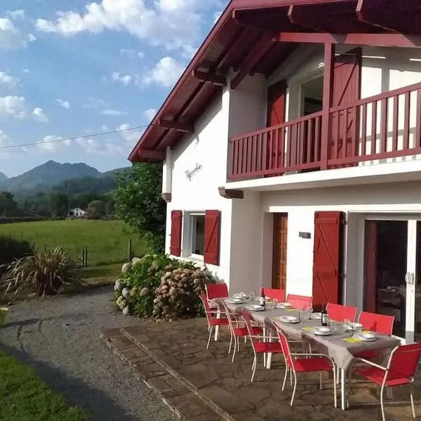 Gite individuel au pays BASQUE à 1,5km de ST-Jean-Pied-de-port，位于圣让皮耶德波尔的酒店