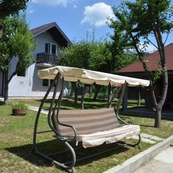 Drinska Obala，位于Mali Zvornik的酒店