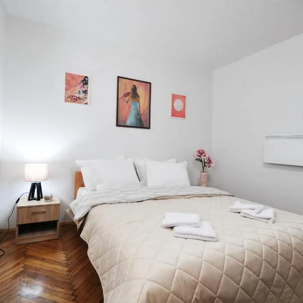 Stil Park Apartmani，位于弗尔尼亚奇卡矿泉镇的酒店