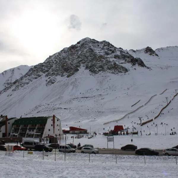 Penitentes Complejo Ruta Nacional Nº 7，位于洛斯佩妮滕特斯的酒店