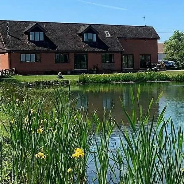 Bransford Farm Fishery & B & B，位于伍斯特的酒店