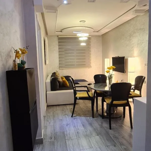 Apartamientos edificio mekad，位于拉乌的酒店