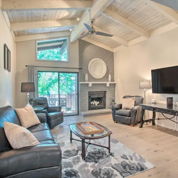 Bright Condo with Resort-Style Amenities in Sedona!，位于塞多纳的酒店