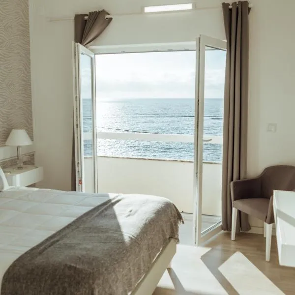 Beach Residence Mar do Norte，位于Bombardeira的酒店
