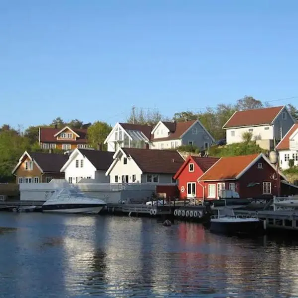 Flekkerøy sjøboder 4 soverom 8 senger，位于Søgne的酒店
