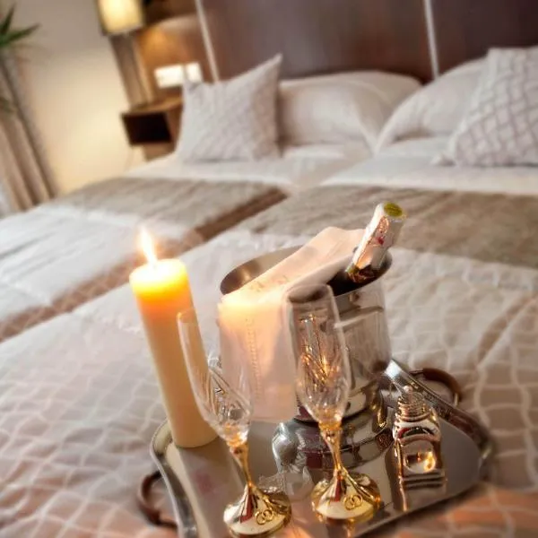 Hotel Plaza Manjón，位于阿索维斯波新镇的酒店