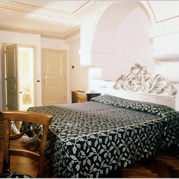 阿凡缇诺酒店，位于罗马的酒店