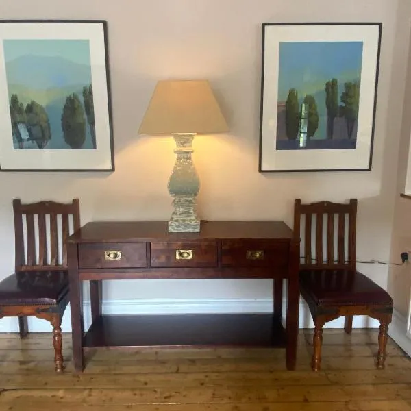 The Gordon Arms Restaurant with Rooms，位于Yarrow的酒店