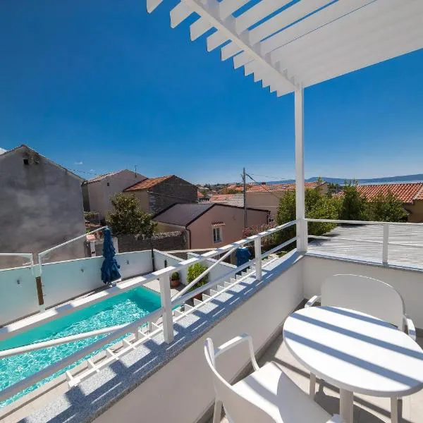 Villa Pellio Apartmani，位于塞尔瑟的酒店