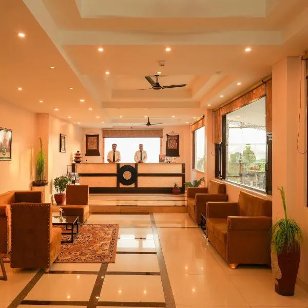 Hotel 360 by D'Polo Dharamshala，位于Khās Nagrota的酒店