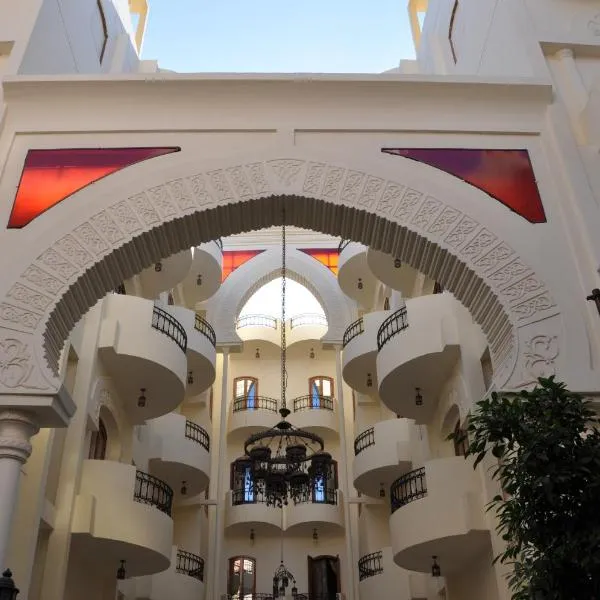 阿尔汉布拉酒店，位于Al Aqālitah的酒店