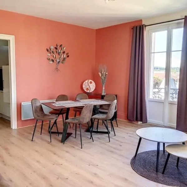 Vittel Spacieux 2 pièces Rénové - Confortable - Vue - 200 mètres Thermes，位于维泰勒的酒店