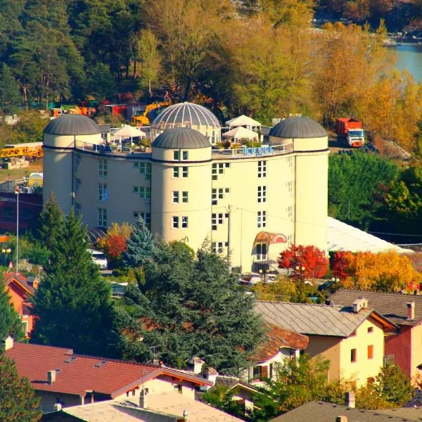 依托意雷都诺德酒店，位于维莱内乌韦的酒店