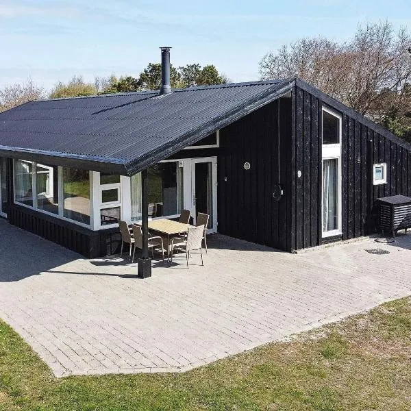 Holiday home Fanø CCVII，位于森讷霍的酒店