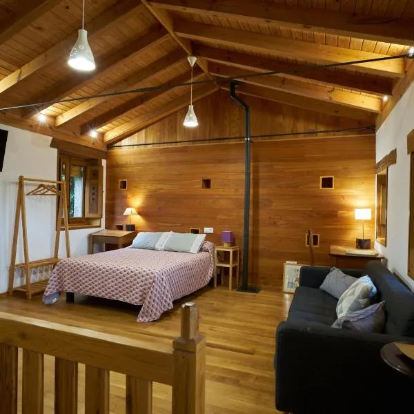 Casa Rural Caenia Parejas，位于Traguntia的酒店