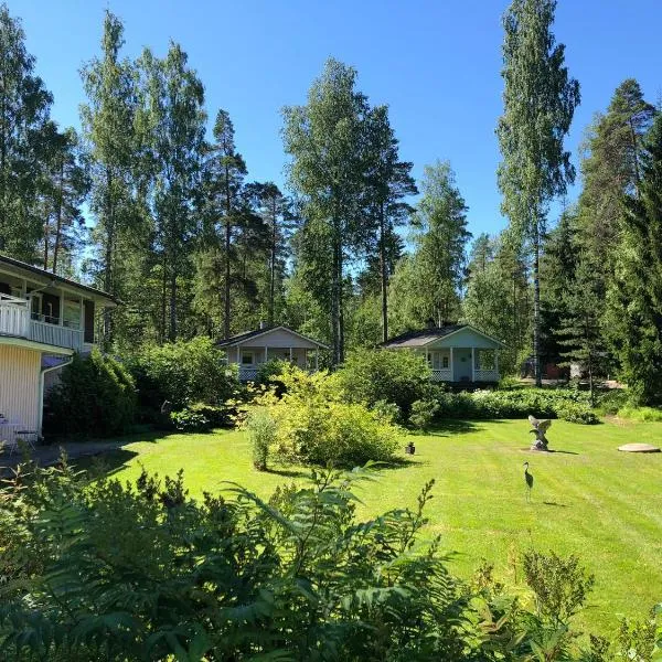 Juhlamenot Oy，位于Löparö的酒店